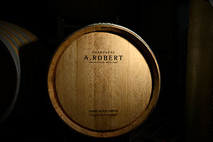 Champagne A. Robert: Champagne Oak barrel