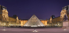 Courtyard of the Louvre Museum and pyramid - Photo Benh Lieu Song