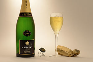 Cuvée 1722 et verre de champagne Cuvée 1722 et verre de champagne